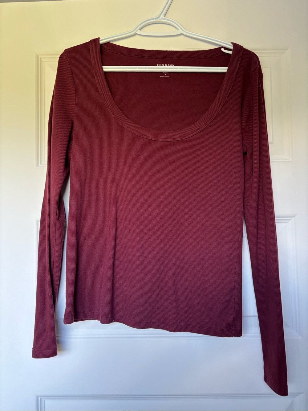 Old Navy Long Sleeve Scoop Neck Top - Wine